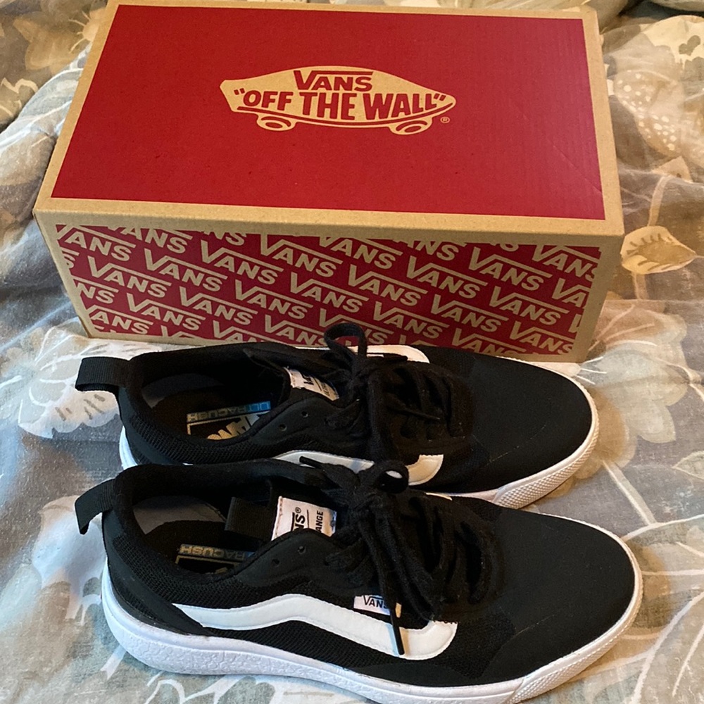 Ultrarange Exo black and white vans shoes